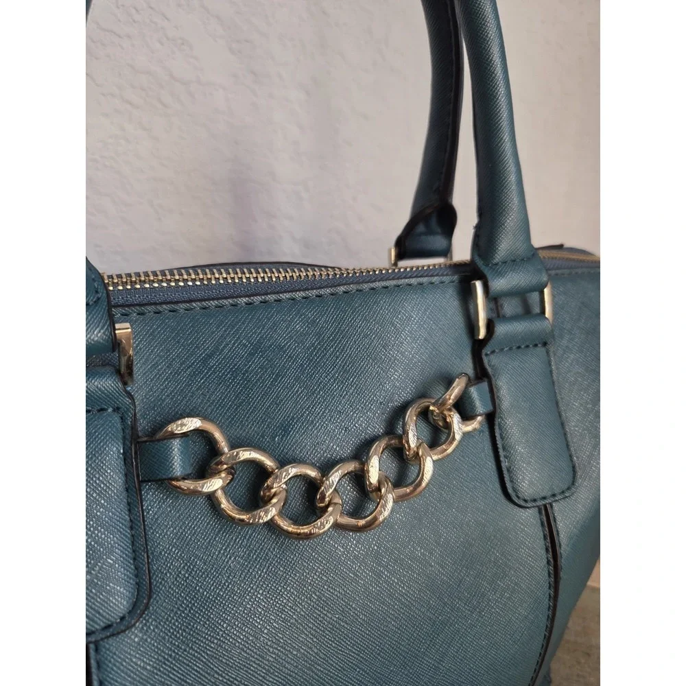 Guess green teal
